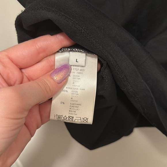 Like new men’s Givenchy graphic tee - Picture 4 of 4